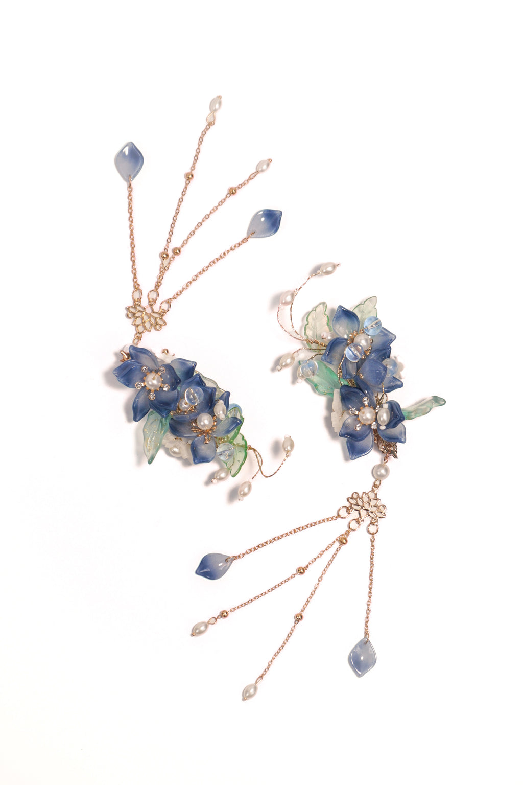 Ink Bloom Pearl Sway Clip