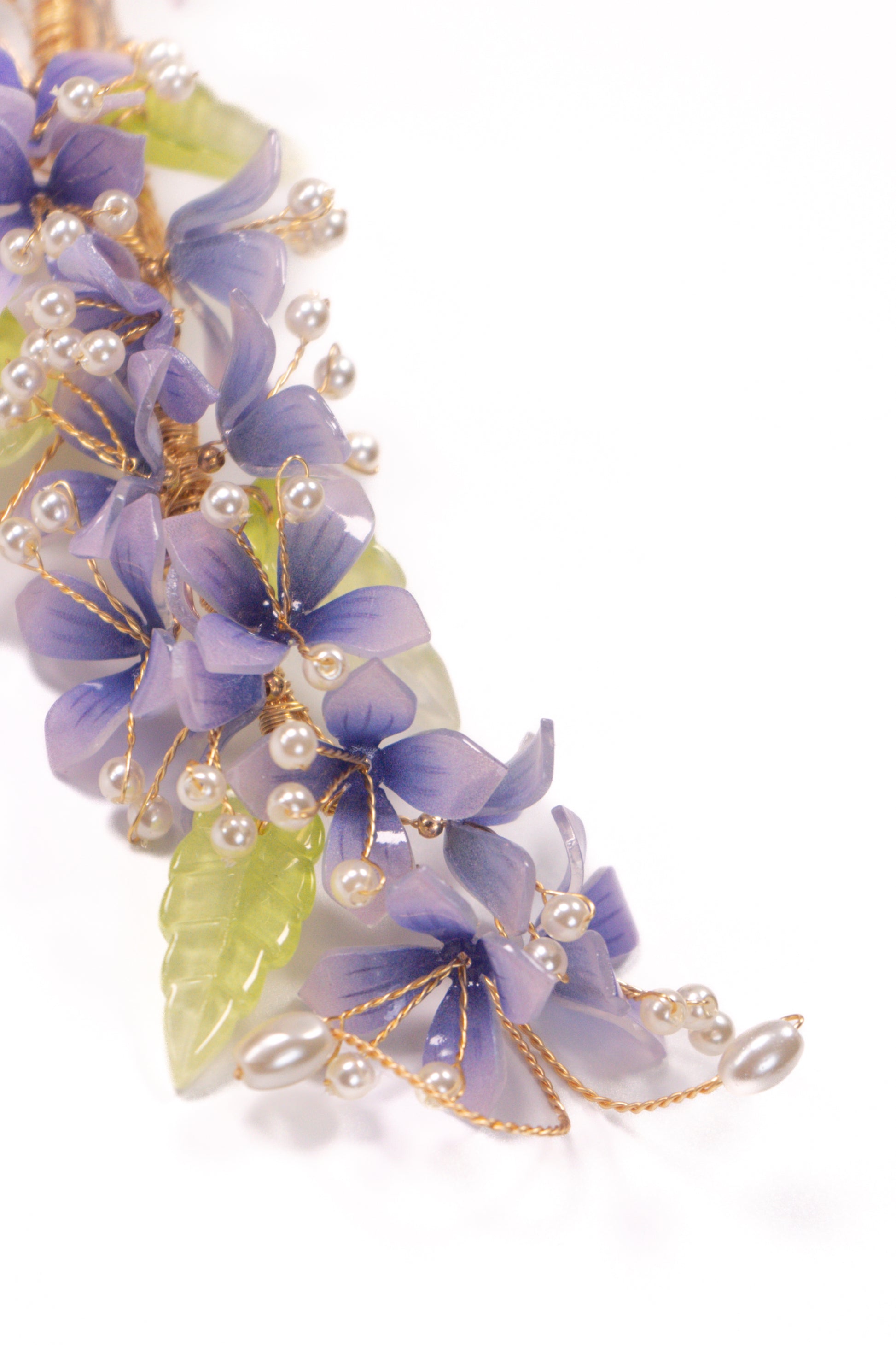 Wisteria Pearl Cascade Clip