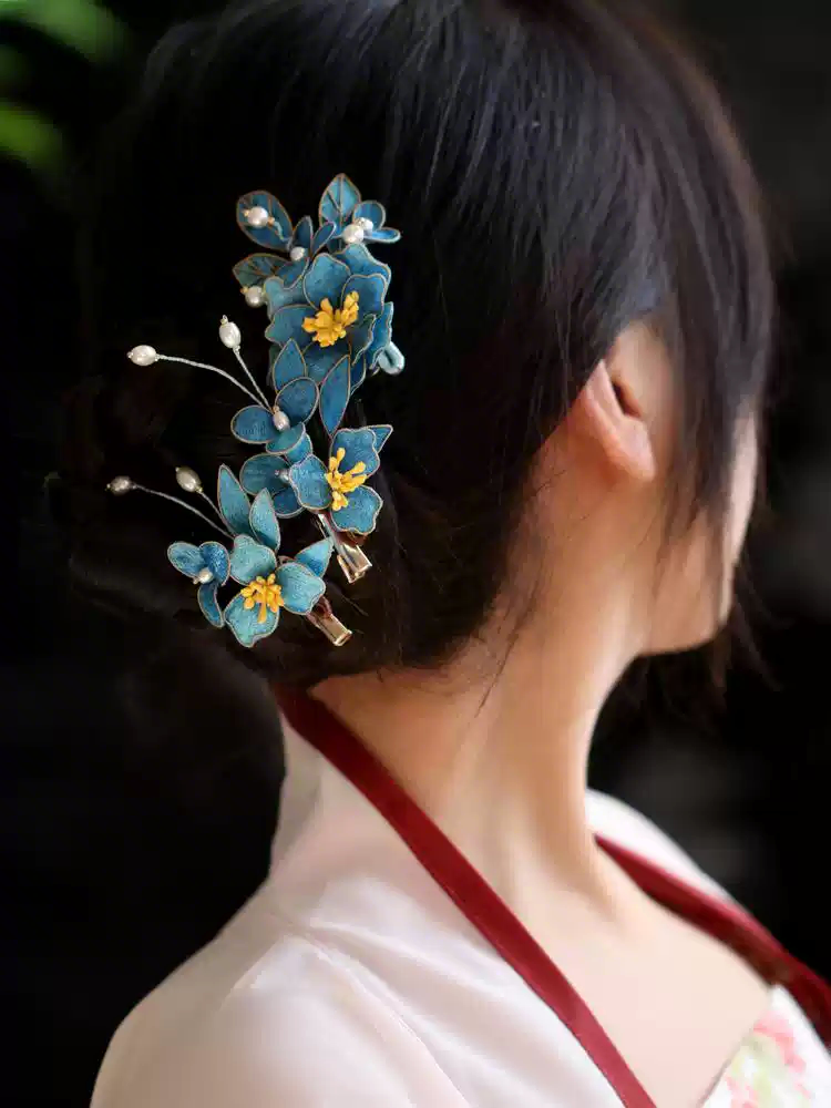 Royal Ronghua Bloom Clip