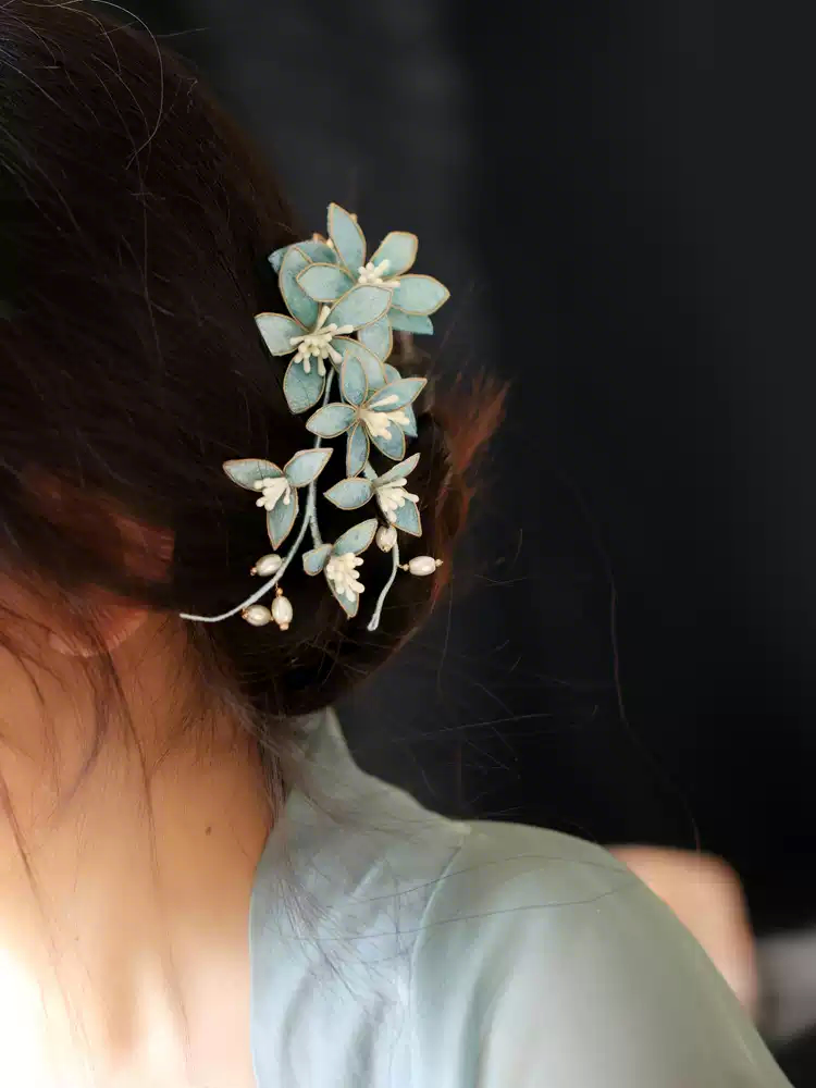 Sky Silk Ronghua Clip