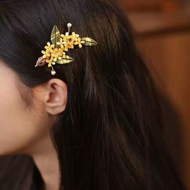 Golden Osmanthus Whisper Clip